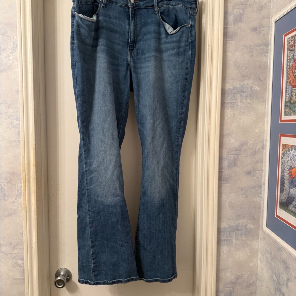 Signature by Levi Strauss Women's Blue Boot Cut Jeans